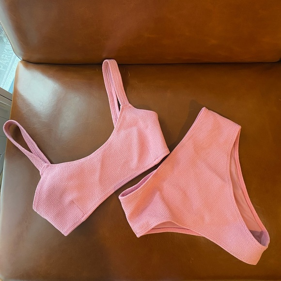 WANDERLUST SOLD OUT BIKINI 👙 - Picture 5 of 5